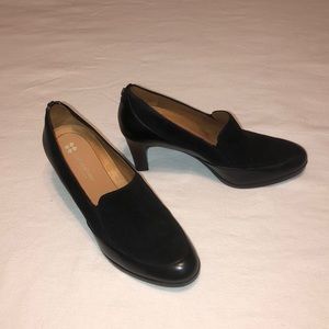 Naturalizer pumps